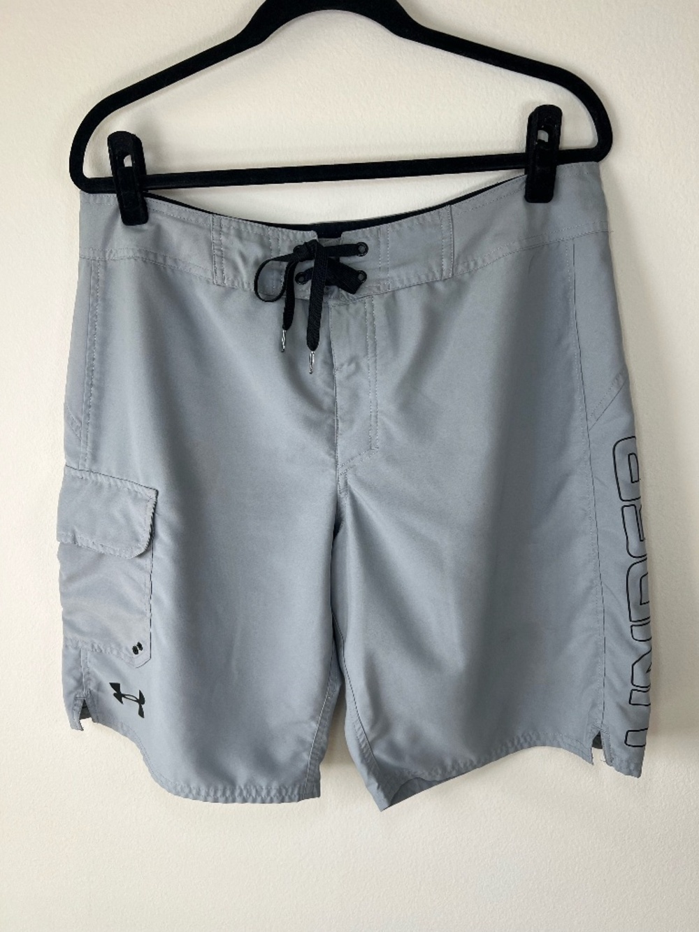 Under Armour Board Shorts Light Gray UA HeatGear Swim Unlined Pocket Beach Sz 36